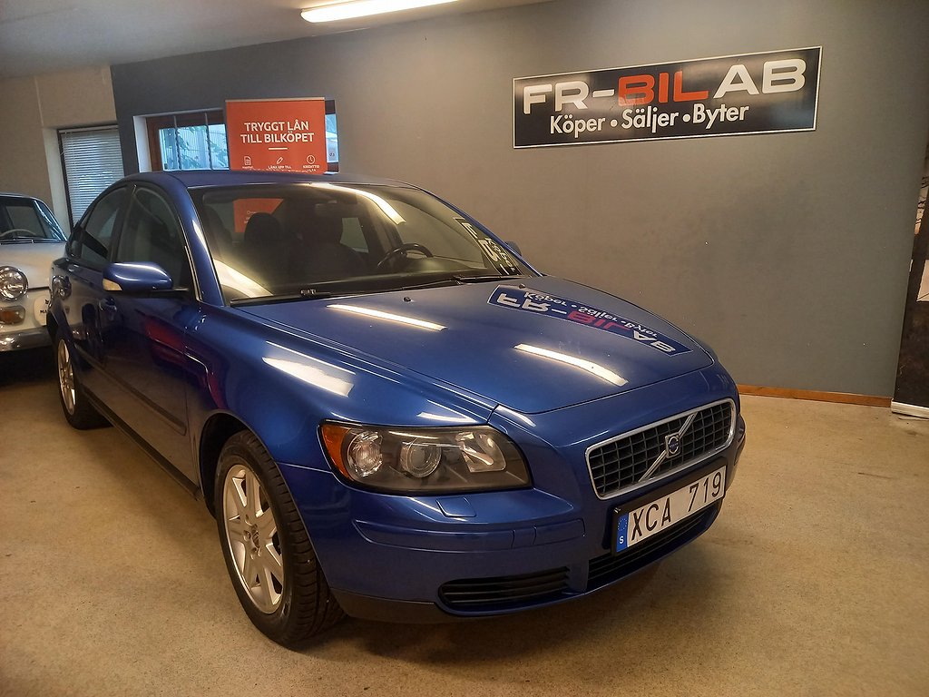 Volvo S40 2.4  Ny besiktigad