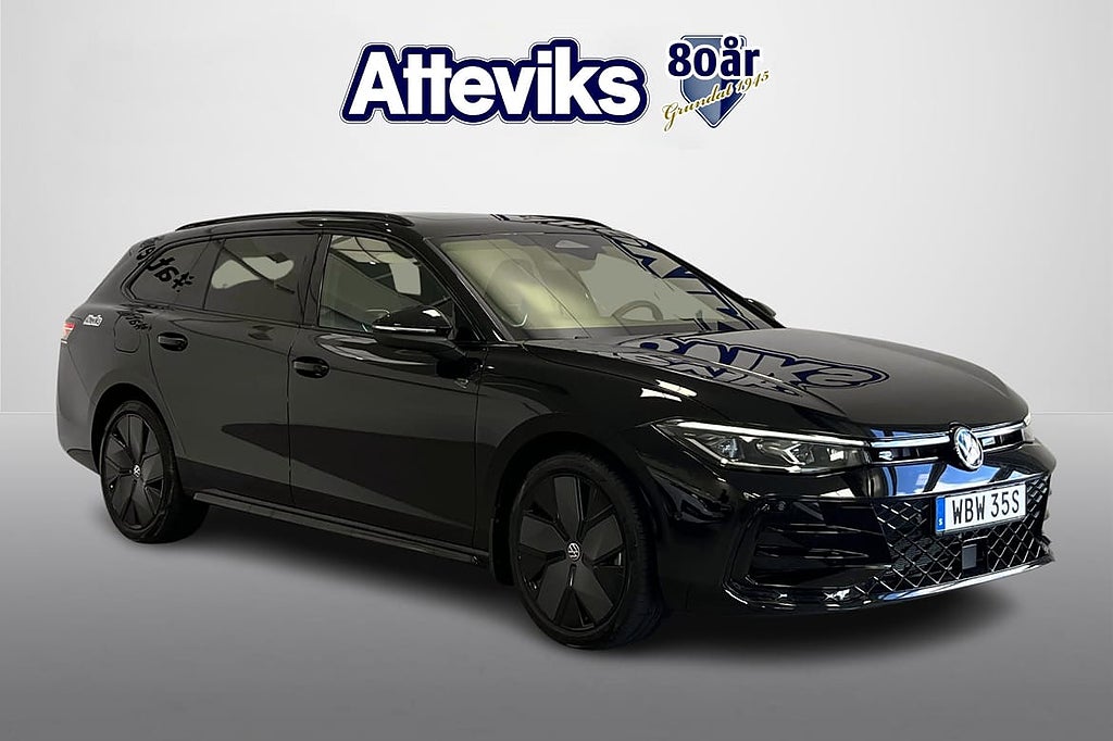 Volkswagen Passat Variant eHybrid 272hk R-Line Blackstyle DEMO