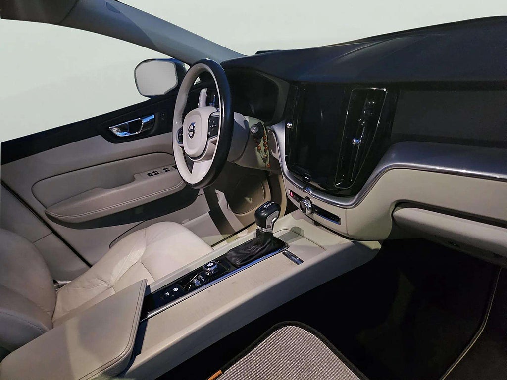 Volvo XC60 T5 AWD Geartronic Momentum*12 månaders garanti* - miniatyr 13