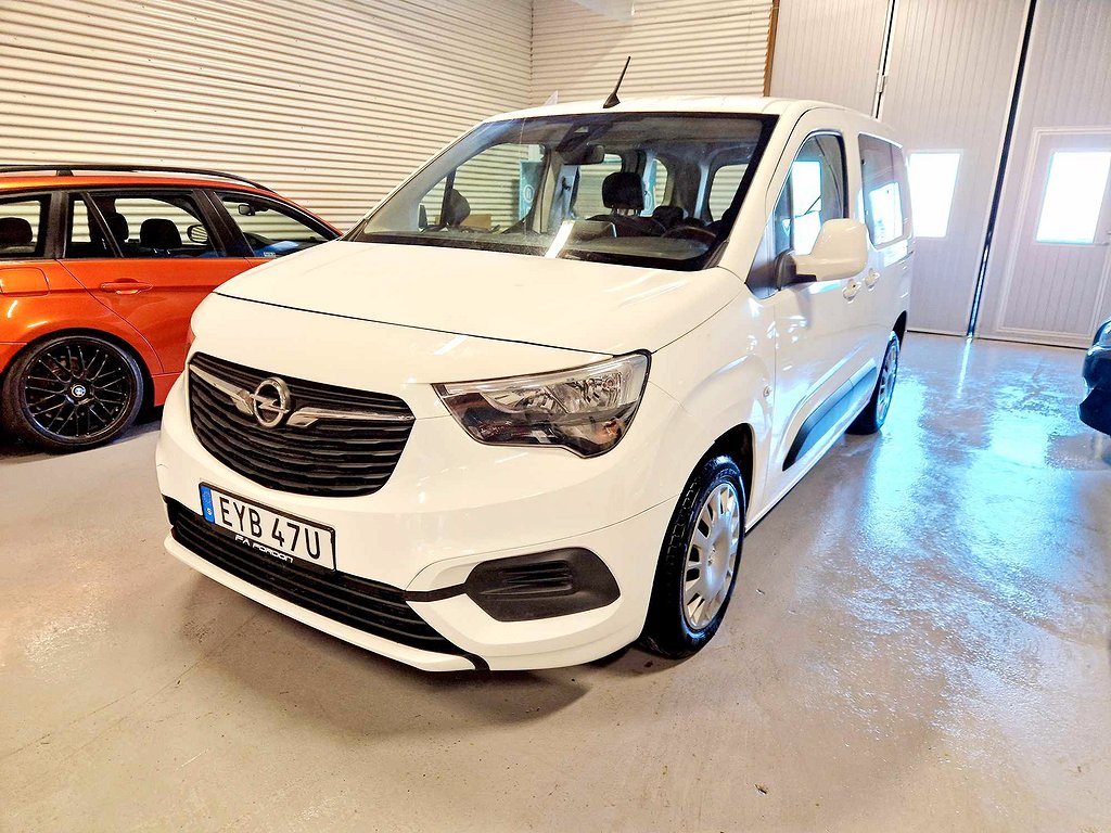 Opel Combo Life 1.5 130hk, Navigation!