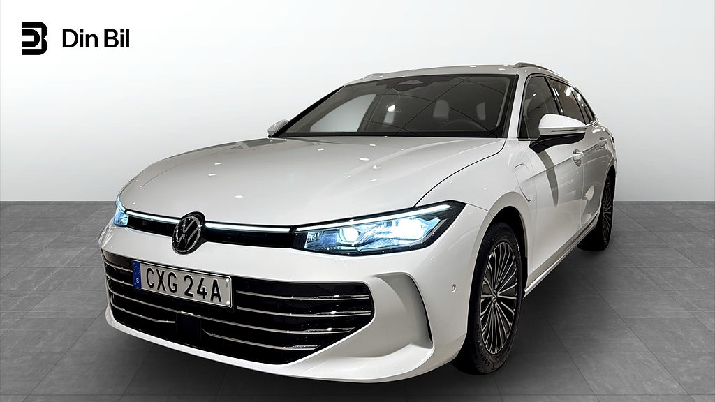 Volkswagen Passat Elegance eHybrid DSG Värmare/Drag