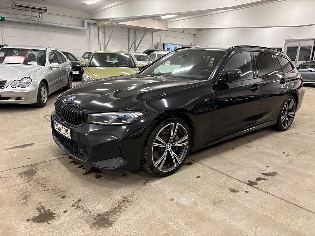 BMW 330x Diesel xDrive Touring Steptronic M Sport  invitation 