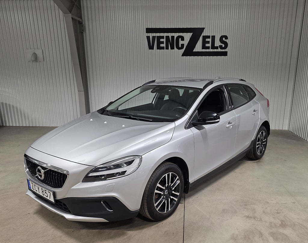 Volvo V40 Cross Country D2 Momentum Värmare VOC Mycket fin