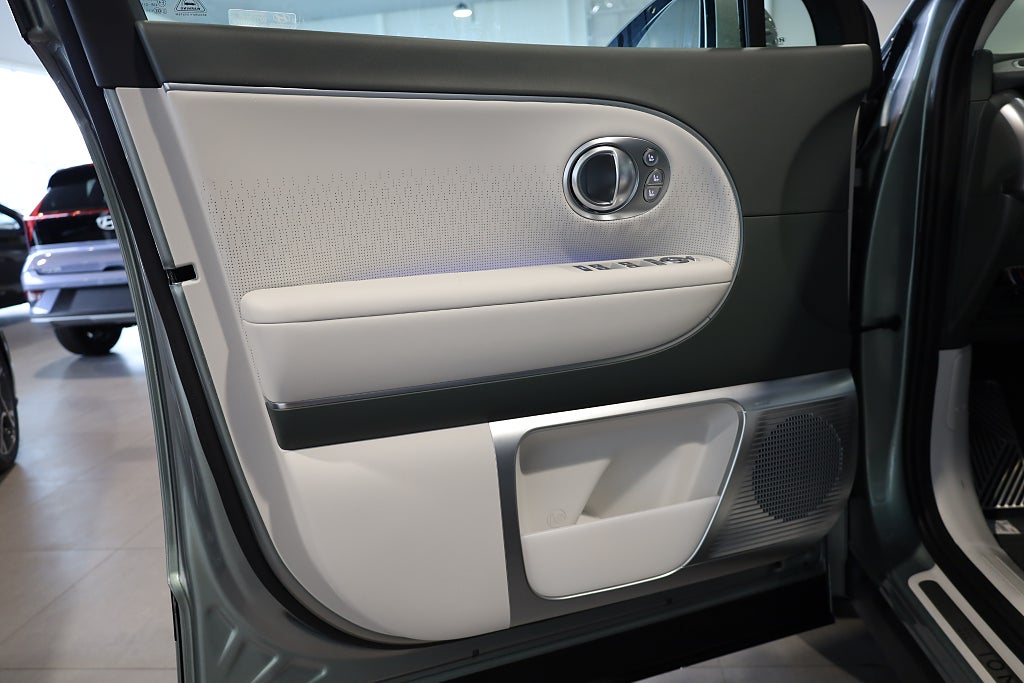 Hyundai IONIQ 9  Essential 110.kWh Räckvidd 620km Avbetalningskampanj