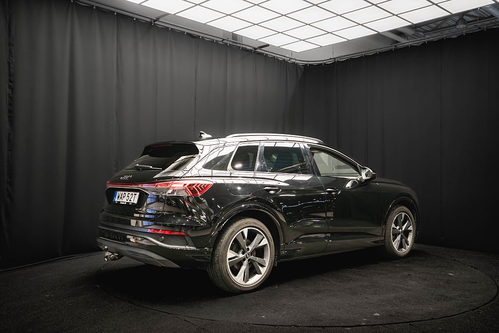 Audi Q4 e-tron 45 QUATTRO ADVANCED DRAG 360° 20' 94.3%SoH 1-ÄGARE MOM