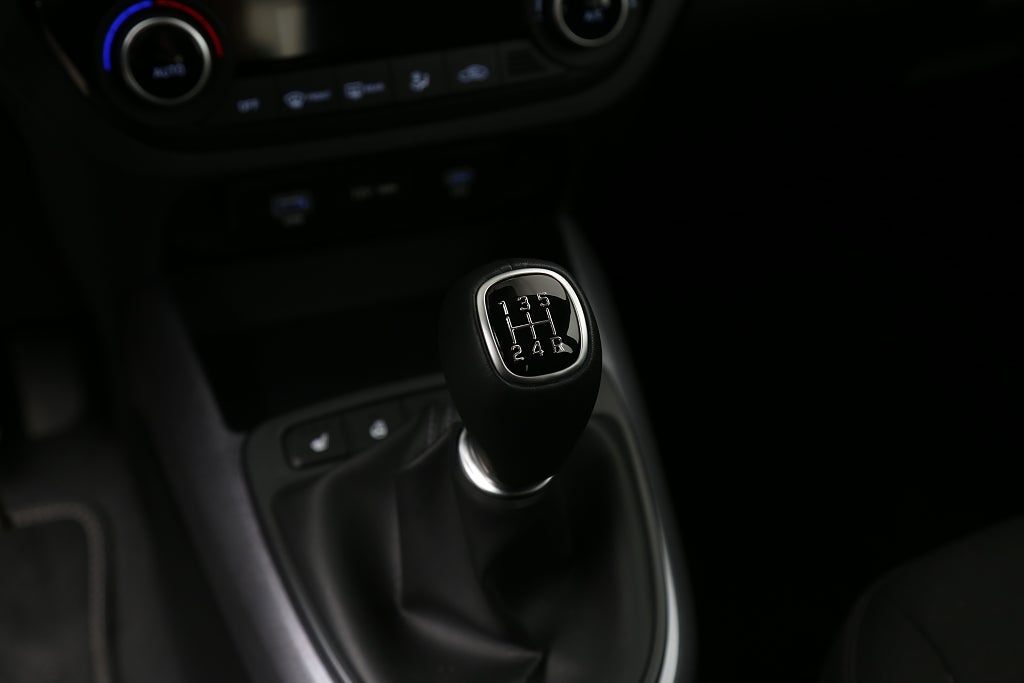 Hyundai i10 1.0 MPi Advanced Kamera Navi fd. demobil 2025