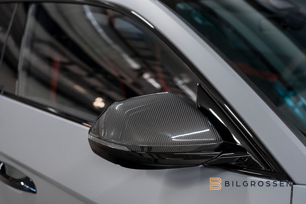 Lamborghini Urus SE Style-P Dark Big-Carbon Grigio China 23” NY