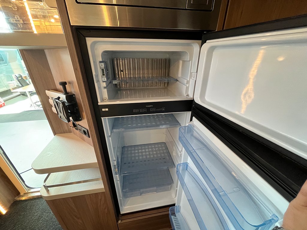 Knaus Scandinavian 590 UK /AC/Förtält/Mover/Barnkammare/Markis - Knaus