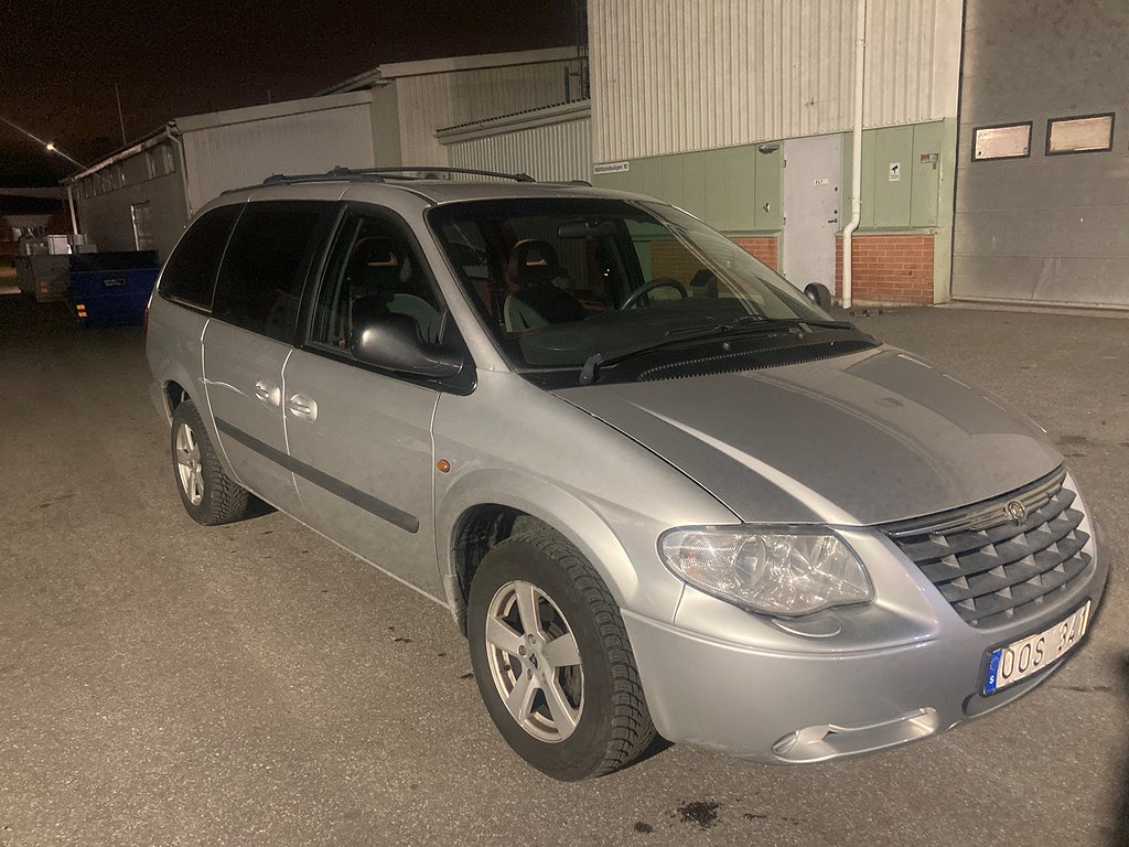 Chrysler Grand Voyager 3.3 V6 Aut 7-sits 174hk 1 Äg S+V Hjul