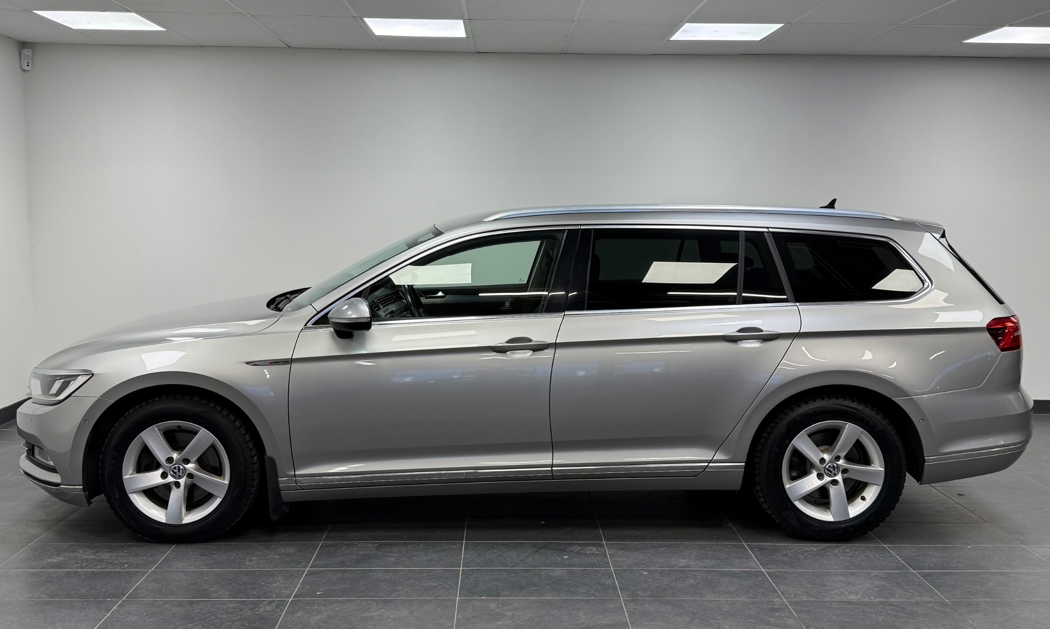Volkswagen Passat 2015, bild 3/10