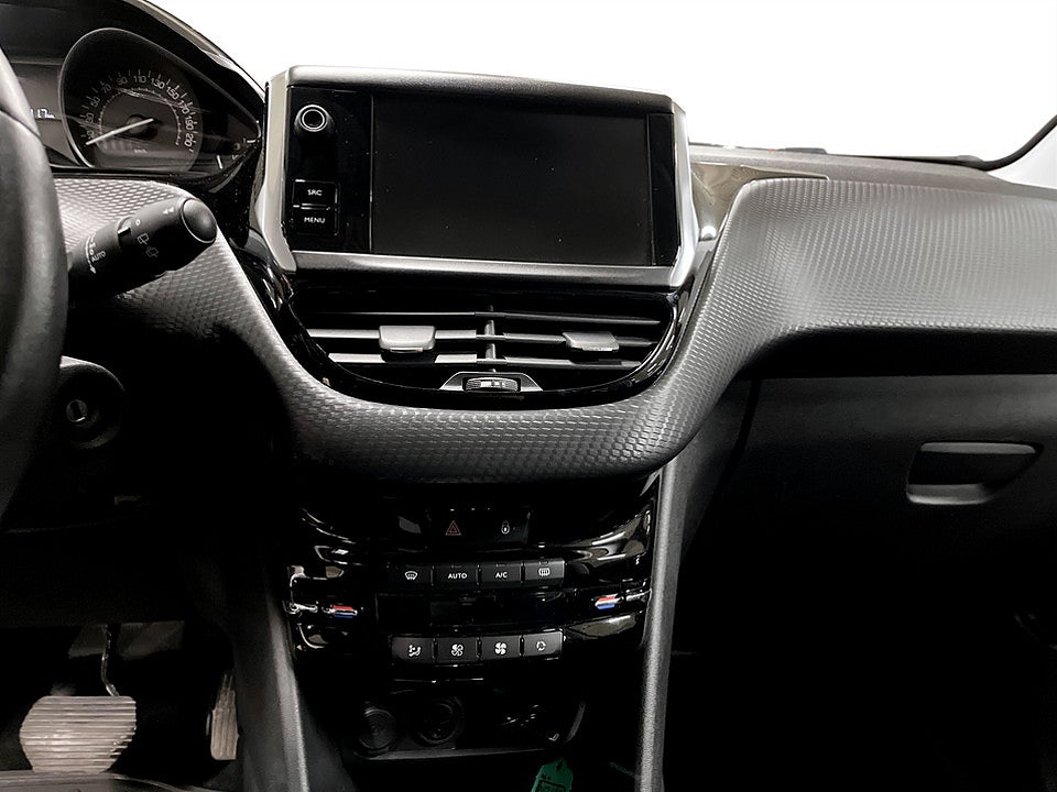 Bild på Peugeot 208 Style 1.2 PT 82hk Aut - PANO, P-SENSORER