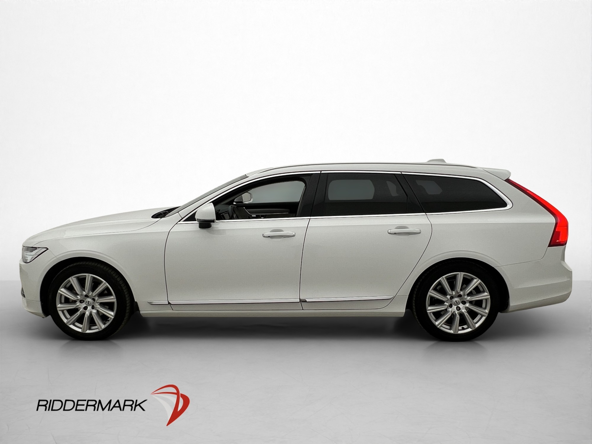 Volvo V90 2018, kuva 4/63