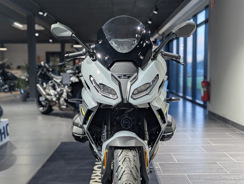 BMW R1300RS. Dynamic.Touring.Comfort.Innovation.Option 719.Omg lev!