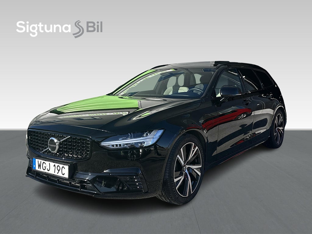 Volvo V90 Recharge T6 AWD R-Design / Pano / Läder / Kamera / Moms