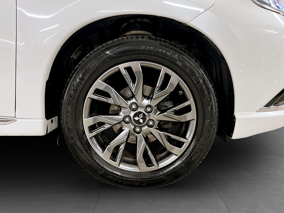 Bild på Mitsubishi Outlander S-Edition PHEV 203hk Aut 4WD B-KAMERA RATTVÄRME