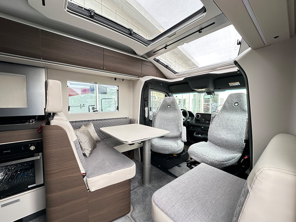 Adria 670SL MB Coral Supreme  9G-Tronic Automat 170Hk 275 Mil thumbnail