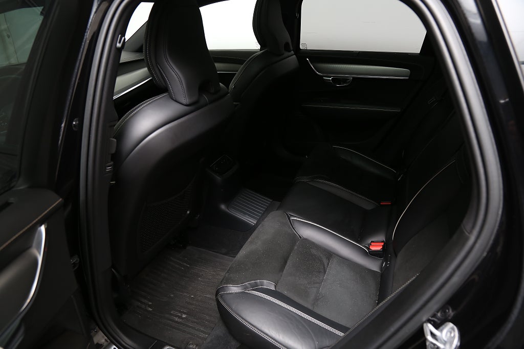 Volvo V90 Recharge T8 II R-Design AWD Pano 360° HuD Loungepkt