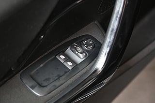 Halvkombi Peugeot 208 11 av 22