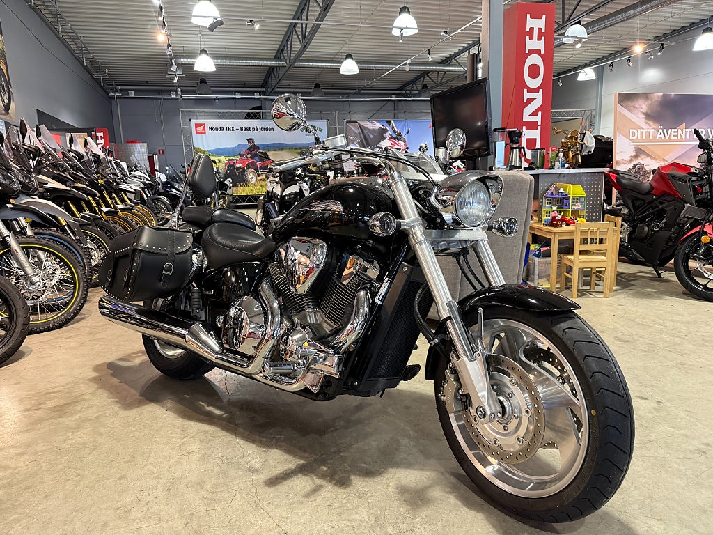 Honda VTX1800C 