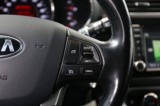 Halvkombi Kia Rio 19 av 21