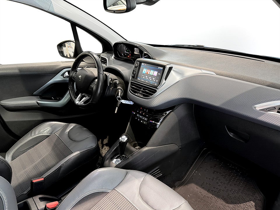 Bild på Peugeot 208 Style 1.2 PT 82hk Aut PANO DRAG