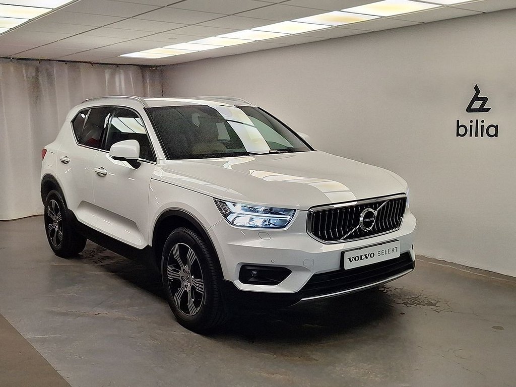 Volvo XC40 T3 FWD aut Inscription/ NAVI/ Harman/ Drag/ Värmare