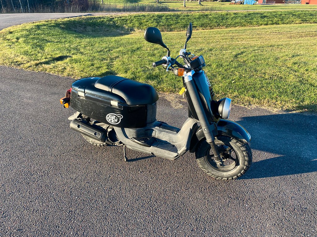 Yamaha Giggle 50 