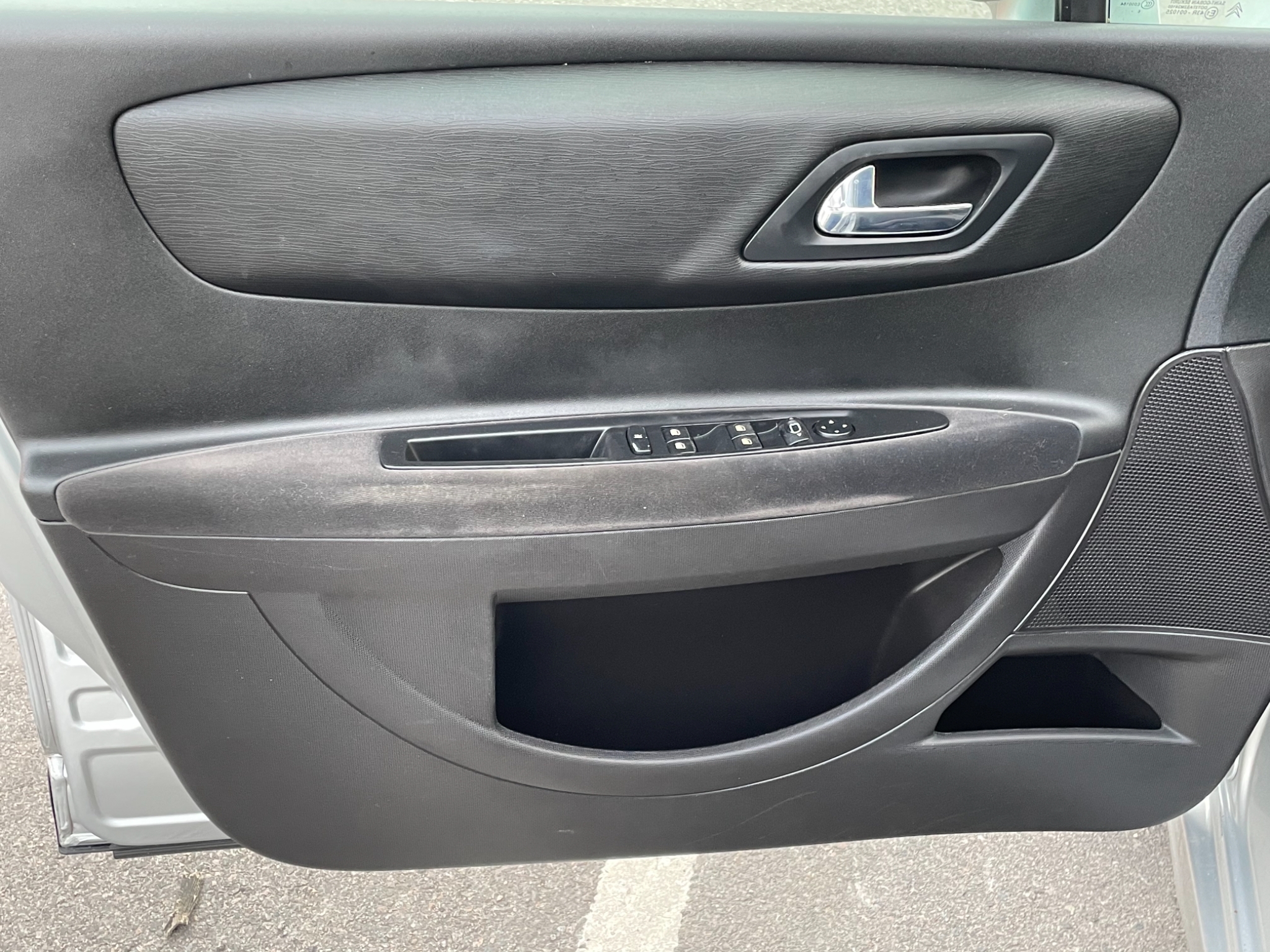 Citroen C4 2008, photo 6/37