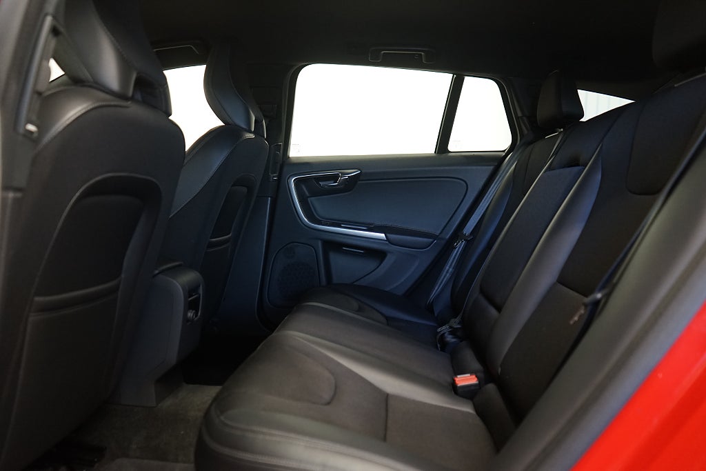 Volvo V60 D4 Momentum Värmare Dragkrok 190hk