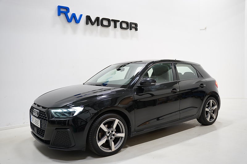 Halvkombi Audi A1 1 av 19