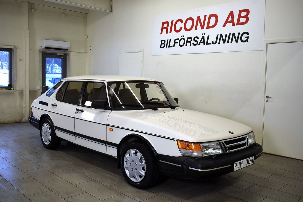 Saab 900 5DR FINT SKICK SERVICEBOK SKATTEBEFRIAD