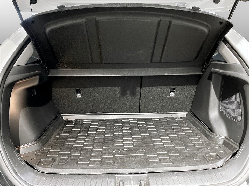 Bild på Hyundai Kona Essential Electric 64kWh Aut B-KAMERA CARPLAY 204hk