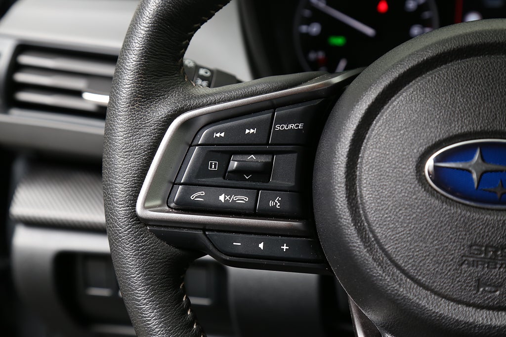 Subaru Crosstrek 2,0i e-Boxer Limited Xfuel E85 AWD Motorvärmare Drag 2025