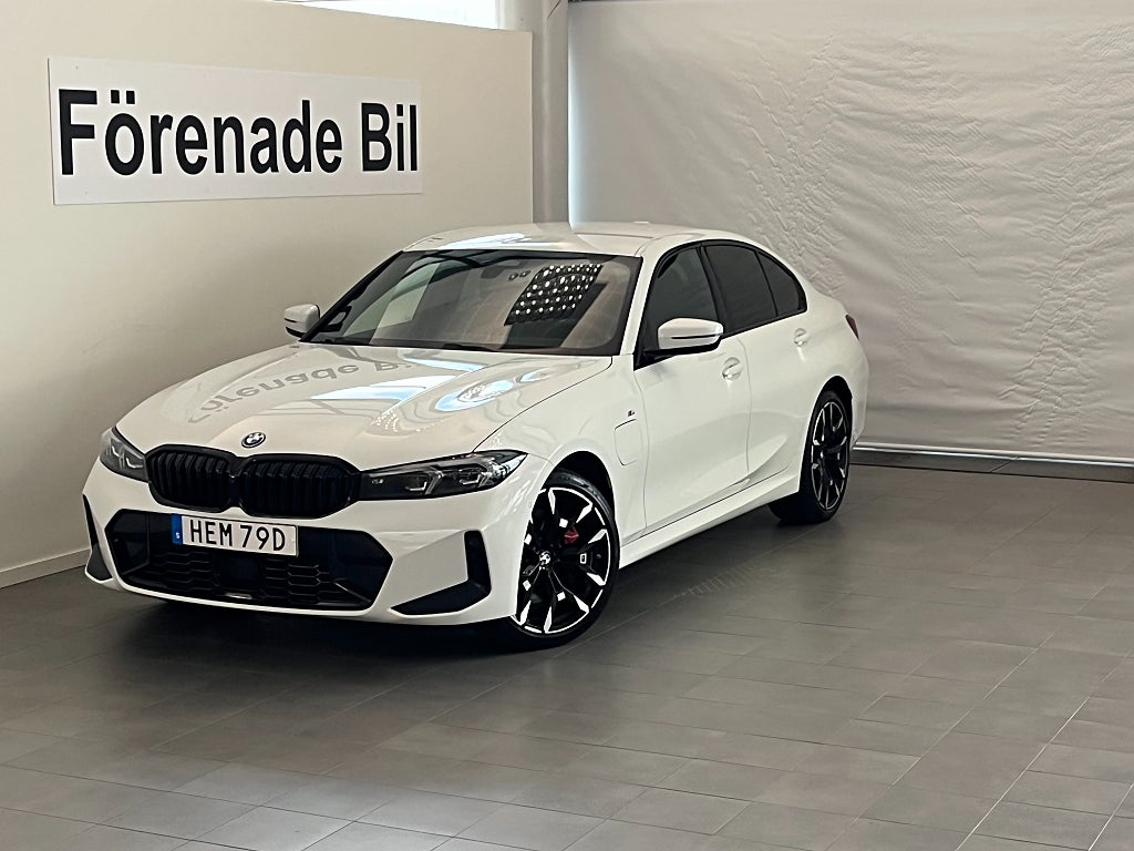 BMW 330e xDrive Sedan M Sport Pro H/K Dragkrok Rattvärme 4,95% ränta