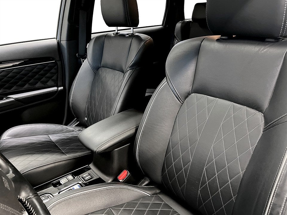 Bild på Mitsubishi Outlander S-Edition PHEV CVT 224hk Aut AWD - B-KAMERA, DRAG