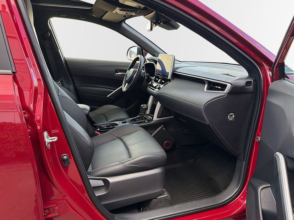 Toyota Corolla Cross Hybrid AWD-i 2,0 Executive Skinn Panorama JBL (V-Hjul+MV+L