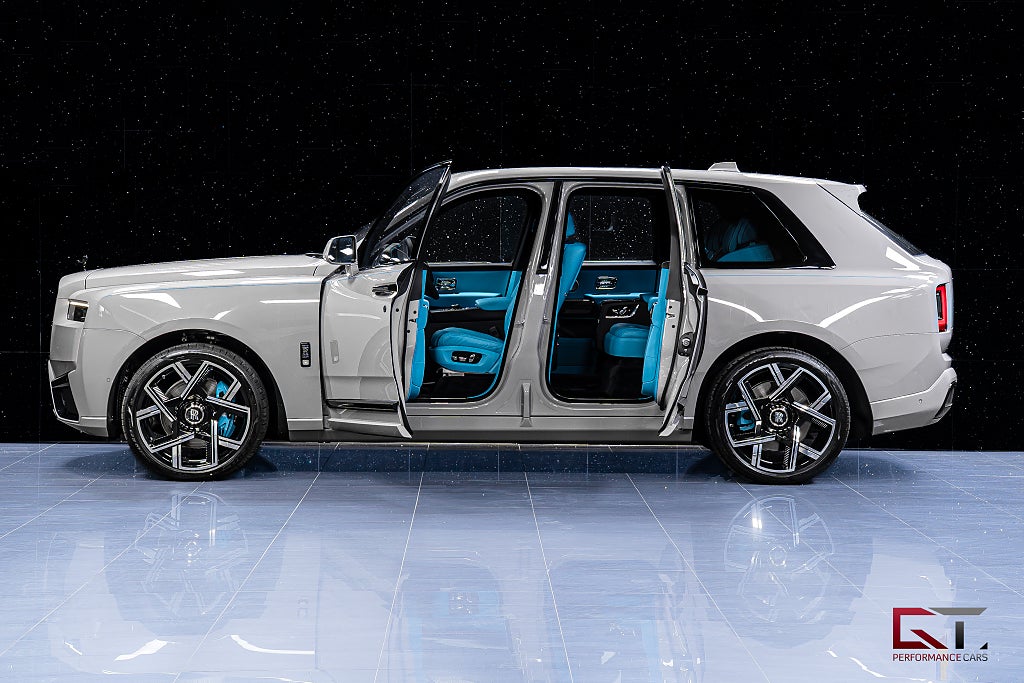 Rolls-Royce CULLINAN BlackBadge Series ll MY26 MOMS 23" Turchese Stars