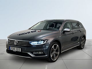 Volkswagen Passat Alltrack 2.0 TDI Alltrack 240hk AWD Drag Kamera Dvärm SoV