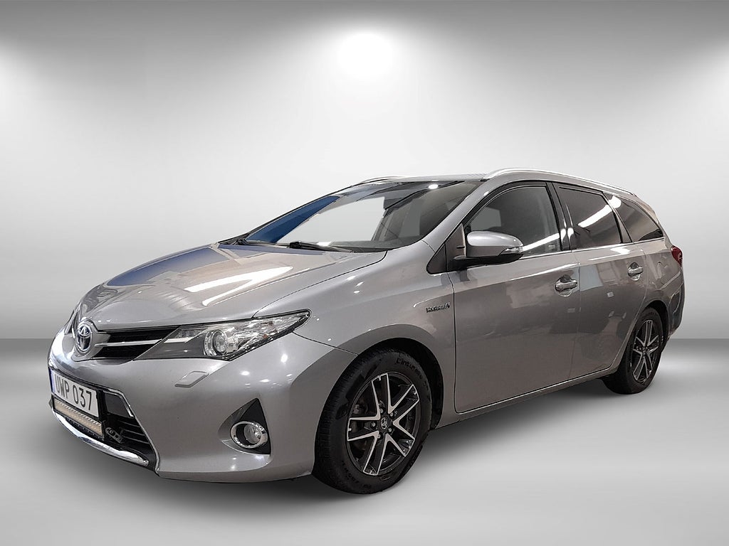 Toyota Auris Touring Sports Hybrid e-CVT 136hk