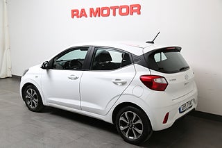 Halvkombi Hyundai i10 4 av 21