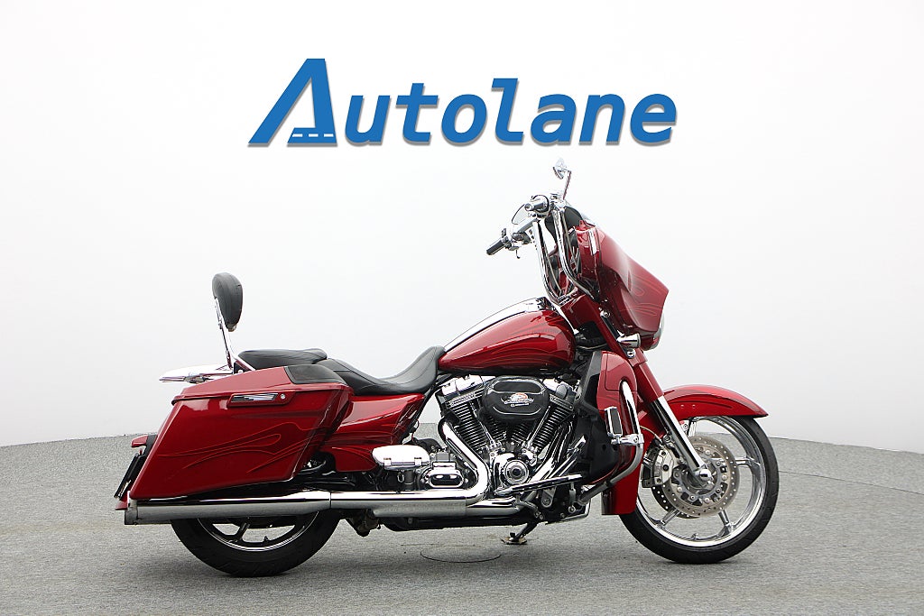 Harley-Davidson Street Glide CVO* Sommarkampanj 4,99%