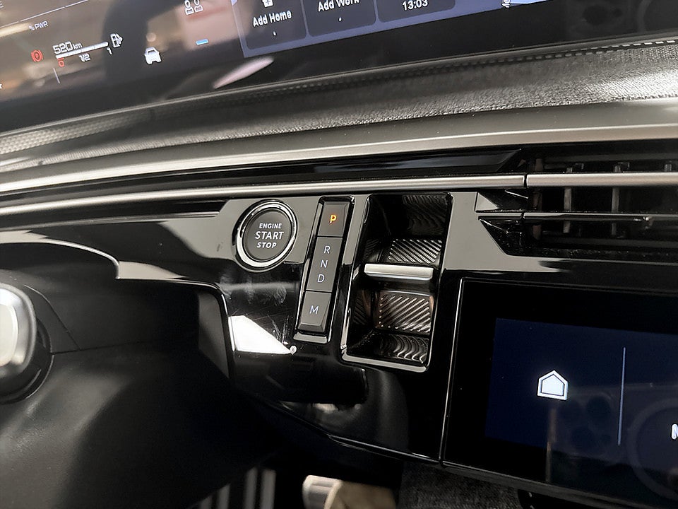 Bild på Peugeot 3008 GT Hybrid 145hk Aut B-KAMERA CARPLAY