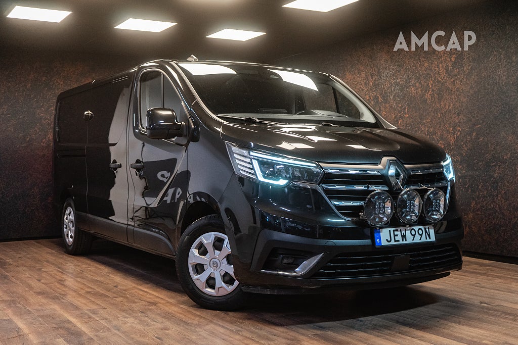 Renault Trafic 2.0 dCi 150 | MOMS | Inredning | Värmare | 2049 kr/mån