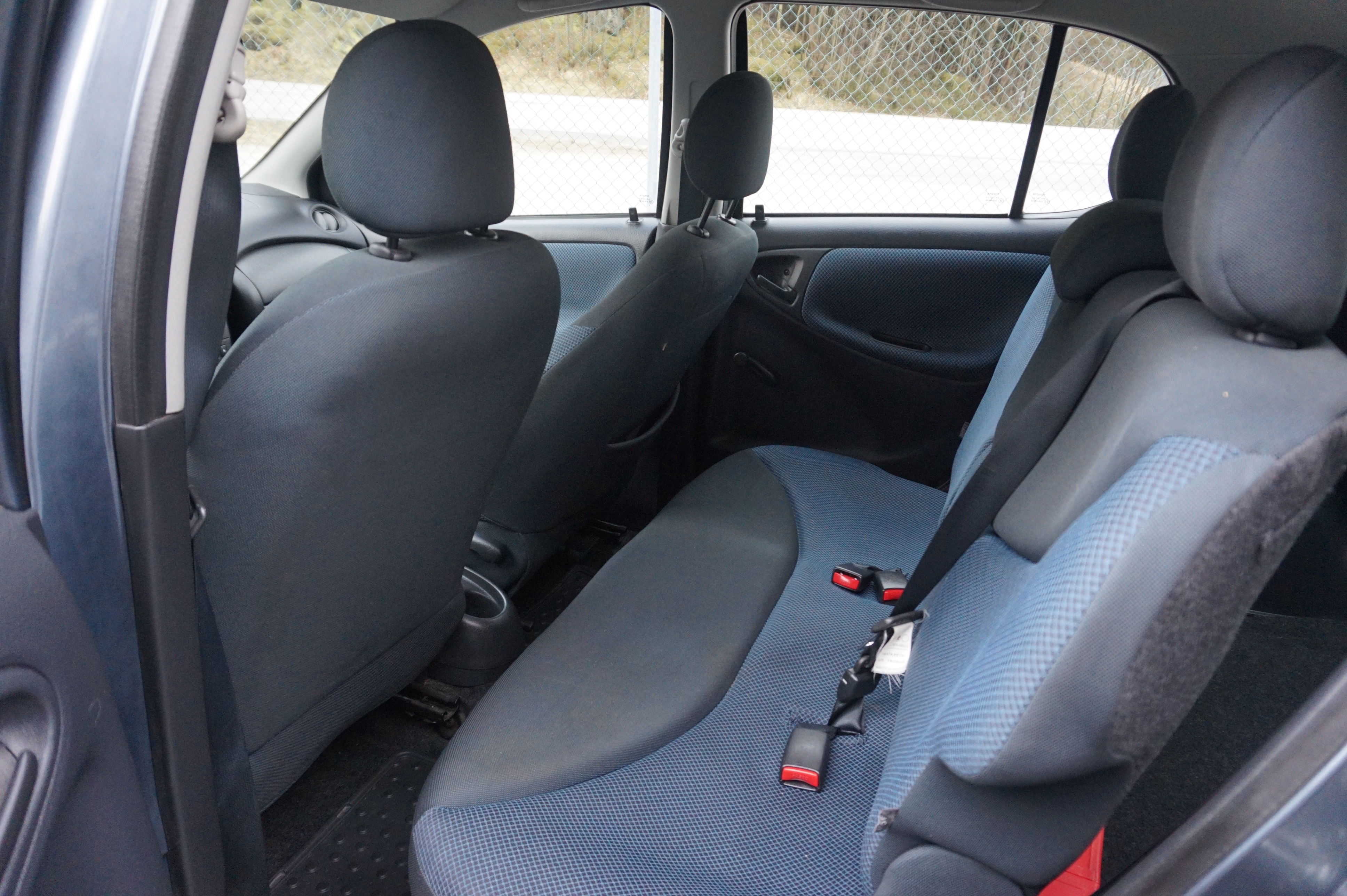 Toyota Yaris 5-dörrar 1.0 VVT-i 65hk 2006, bild 5/35