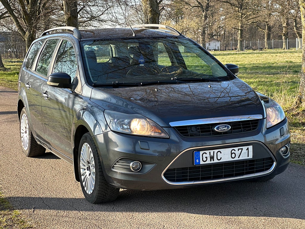 Ford Focus Kombi 1.8 Flexifuel Titanium Svensksåld, Ny besiktigad 