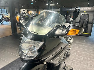 Honda CBR1100XX Super Blackbird 3,45%