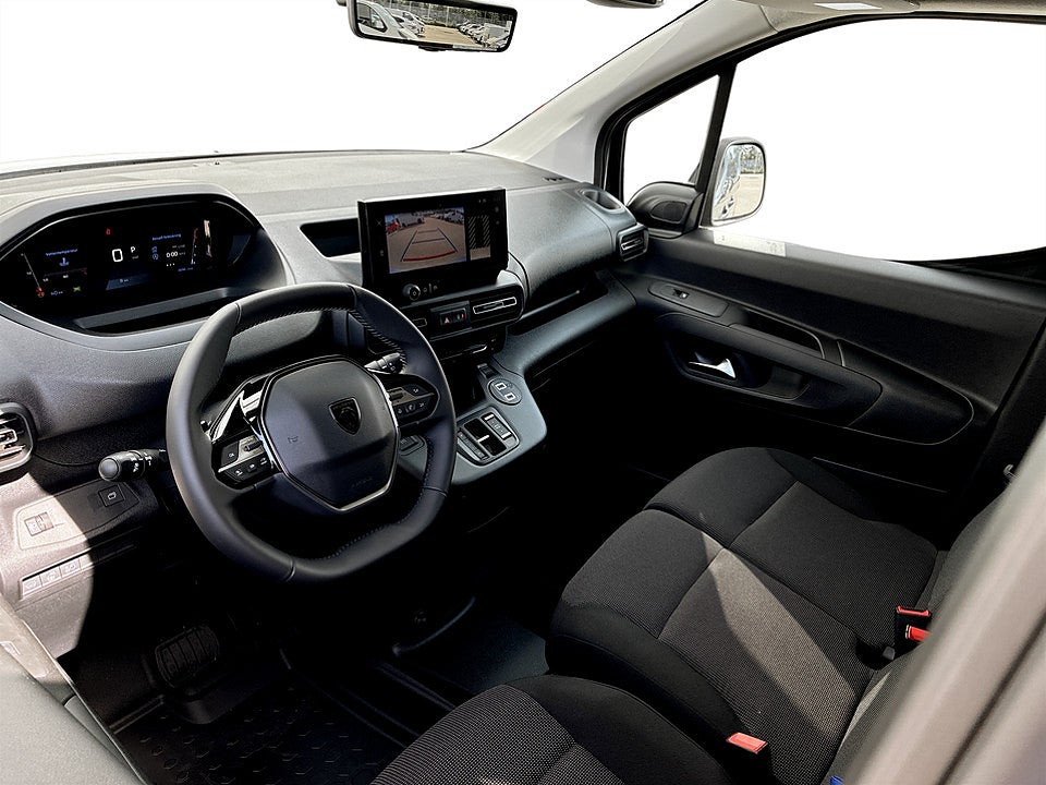 Bild på Peugeot Partner Plus+ 130hk Aut L2 - OMGÅENDE LEVERANS!