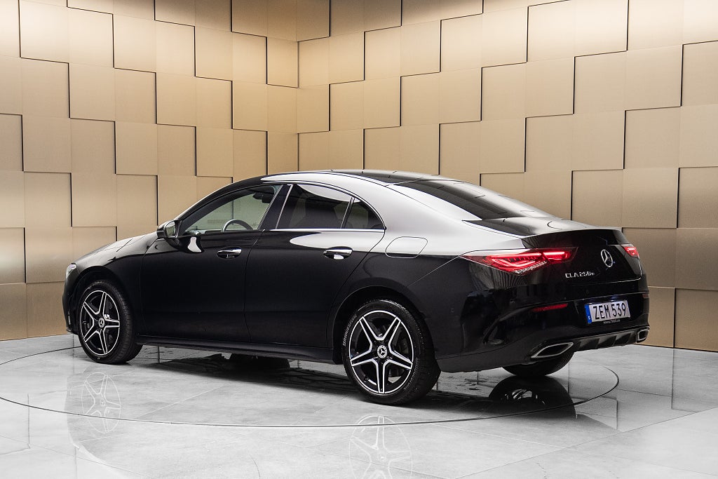 Mercedes-Benz CLA 250 e AMG Line /  Night / Kamera / Farthållare