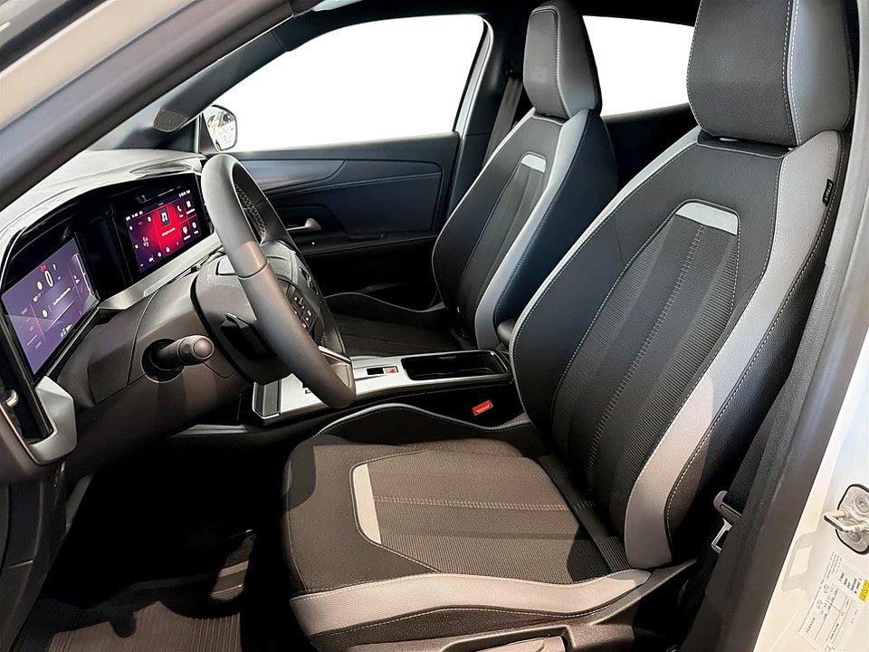 Bild på Opel Mokka GS Hybrid 1.2 Turbo 145hk Aut B-KAMERA CARPLAY