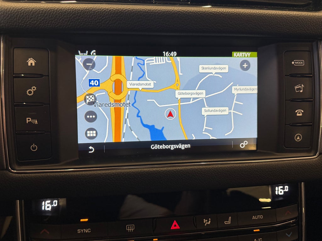 Jaguar XF 20d Sportbrake R-Sport Värmare 1 Ägare - miniatyr 21